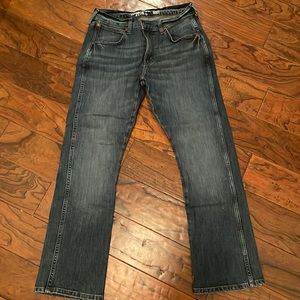 30x32 wrangler retro slim boot